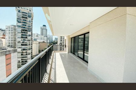 Apartamento à venda com 226m², 3 quartos e 4 vagas