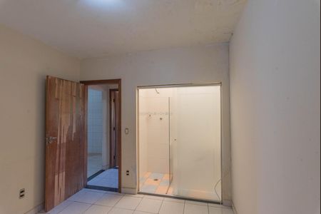 Casa à venda com 80m², 2 quartos e 3 vagasSuíte