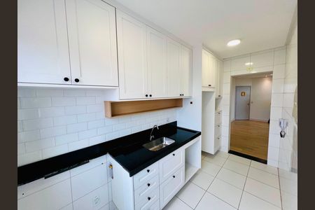Cozinha de apartamento para alugar com 2 quartos, 72m² em Jardim Uira, São José dos Campos