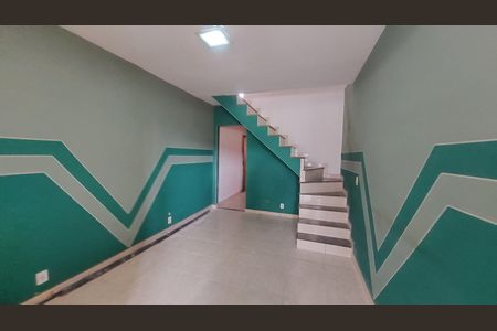 Sala de casa para alugar com 2 quartos, 80m² em Parque Sao Bernardo, Belford Roxo