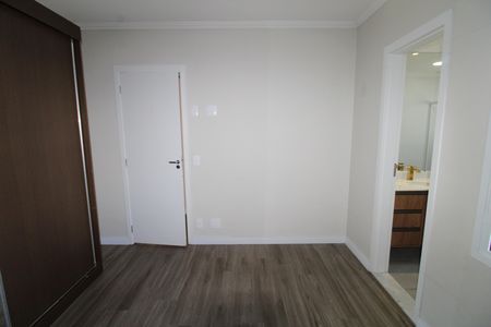 Apartamento para alugar com 76m², 3 quartos e 2 vagasSuíte 1