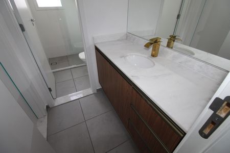 Apartamento para alugar com 76m², 3 quartos e 2 vagasBanheiro da Suíte 2