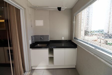 Sacada de apartamento para alugar com 3 quartos, 76m² em Vila Industrial, São José dos Campos