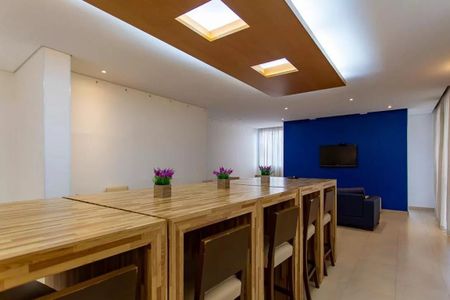 Apartamento à venda com 128m², 3 quartos e 2 vagas Apartamento à venda com 128m², 3 quartos e 2 vagasÁrea comum - Salão de festas
