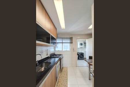 Apartamento à venda com 128m², 3 quartos e 2 vagas Apartamento à venda com 128m², 3 quartos e 2 vagasCozinha