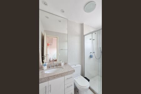 Apartamento à venda com 128m², 3 quartos e 2 vagas Apartamento à venda com 128m², 3 quartos e 2 vagasBanheiro da Suíte 3