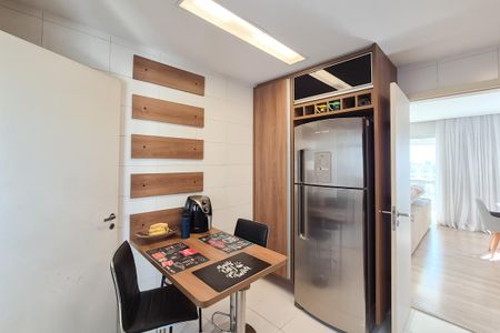Apartamento à venda com 128m², 3 quartos e 2 vagas Apartamento à venda com 128m², 3 quartos e 2 vagasCozinha