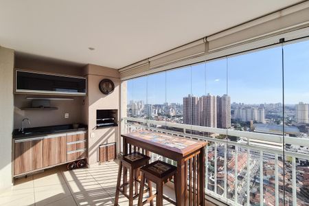 Apartamento à venda com 128m², 3 quartos e 2 vagas Apartamento à venda com 128m², 3 quartos e 2 vagasVaranda gourmet