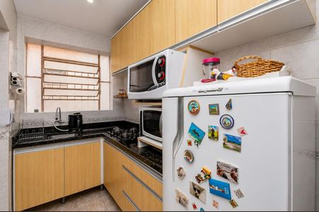 Cozinha de apartamento à venda com 1 quarto, 38m² em Jardim Dona Leopoldina, Porto Alegre