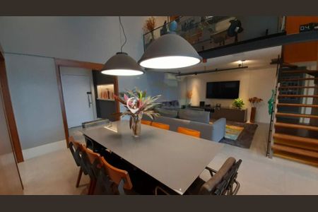 Apartamento à venda com 198m², 4 quartos e 3 vagas