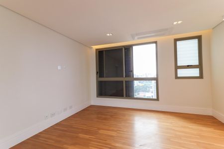 Apartamento à venda com 257m², 3 quartos e 5 vagas