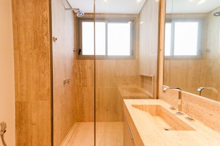 Apartamento à venda com 257m², 3 quartos e 5 vagas