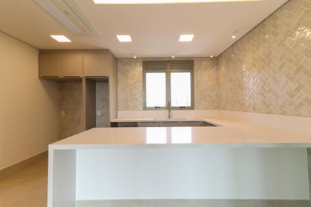 Apartamento à venda com 257m², 3 quartos e 5 vagas