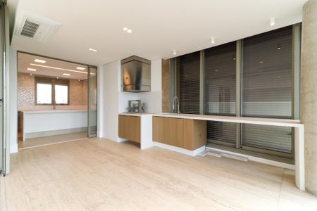 Apartamento à venda com 257m², 3 quartos e 5 vagas