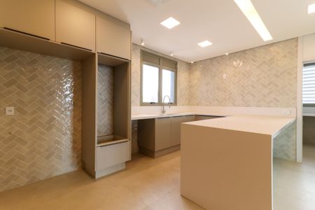 Apartamento à venda com 257m², 3 quartos e 5 vagas
