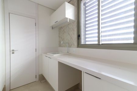 Apartamento à venda com 257m², 3 quartos e 5 vagas