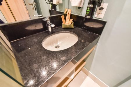Studio para alugar com 25m², 1 quarto e sem vaga Studio para alugar com 25m², 1 quarto e sem vagaBanheiro