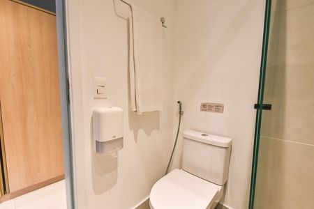 Studio para alugar com 25m², 1 quarto e sem vaga Studio para alugar com 25m², 1 quarto e sem vagaBanheiro