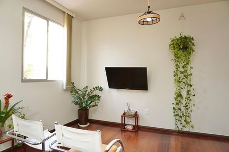 Apartamento à venda com 82m², 3 quartos e 1 vaga Apartamento à venda com 82m², 3 quartos e 1 vagaSala