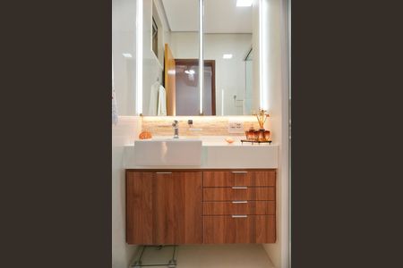 Apartamento à venda com 82m², 3 quartos e 1 vaga Apartamento à venda com 82m², 3 quartos e 1 vagaBanheiro da Suíte