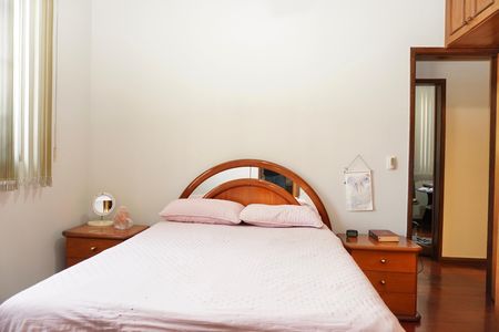 Apartamento à venda com 82m², 3 quartos e 1 vaga Apartamento à venda com 82m², 3 quartos e 1 vagaSuíte
