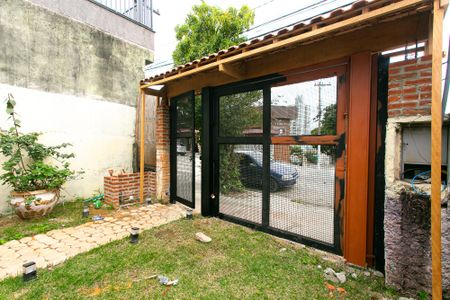 Garagem de casa à venda com 2 quartos, 98m² em Penha de França, São Paulo