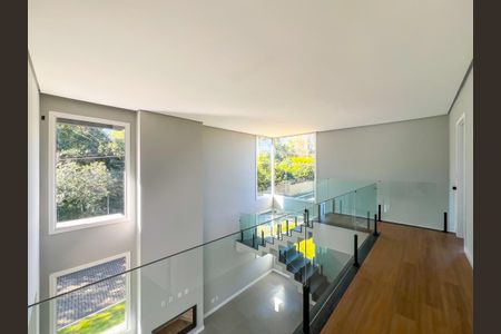 Sala de casa de condomínio para alugar com 3 quartos, 242m² em Distrito Industrial, Cachoeirinha