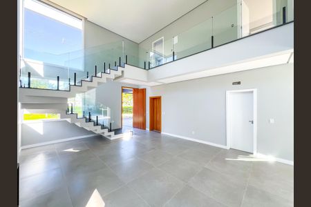 Sala de casa de condomínio para alugar com 3 quartos, 242m² em Distrito Industrial, Cachoeirinha