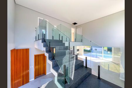 Casa de condomínio para alugar com 242m², 3 quartos e 3 vagas