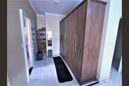 Casa para alugar com 272m², 3 quartos e 4 vagas Casa para alugar com 272m², 3 quartos e 4 vagasQuarto