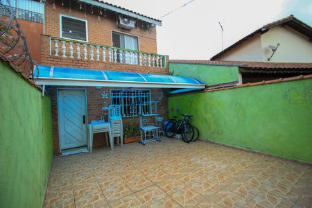 Casa à venda com 210m², 3 quartos e 4 vagas