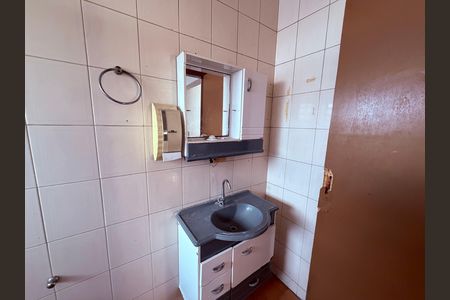 Casa para alugar com 60m², 2 quartos e 1 vaga Casa para alugar com 60m², 2 quartos e 1 vagaBanheiro