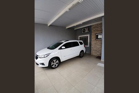 Casa à venda com 140m², 3 quartos e 2 vagasVaga de garagem