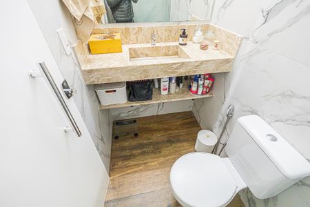 Casa à venda com 140m², 3 quartos e 2 vagassuite