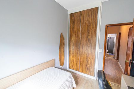 Casa à venda com 140m², 3 quartos e 2 vagasQuarto 2