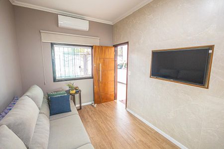 Sala de casa à venda com 3 quartos, 140m² em Santa Amelia, Belo Horizonte