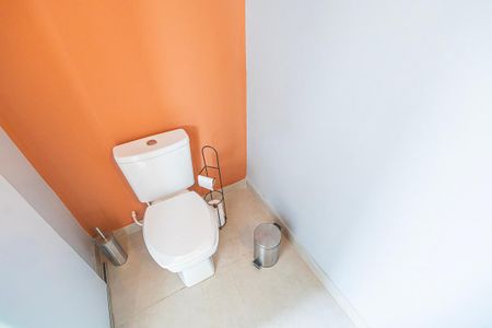 Casa à venda com 140m², 3 quartos e 2 vagasLavabo
