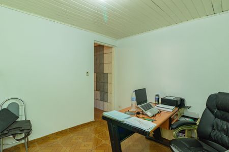 Casa à venda com 318m², 5 quartos e 6 vagas Casa à venda com 318m², 5 quartos e 6 vagasQuarto Casa 3