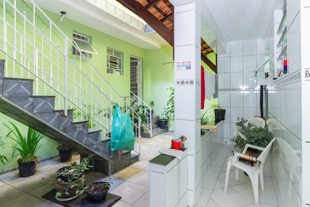 Casa à venda com 318m², 5 quartos e 6 vagas Casa à venda com 318m², 5 quartos e 6 vagasLavanderia