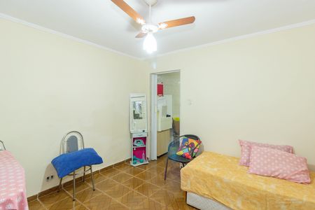 Casa à venda com 318m², 5 quartos e 6 vagas Casa à venda com 318m², 5 quartos e 6 vagasSala Casa 2