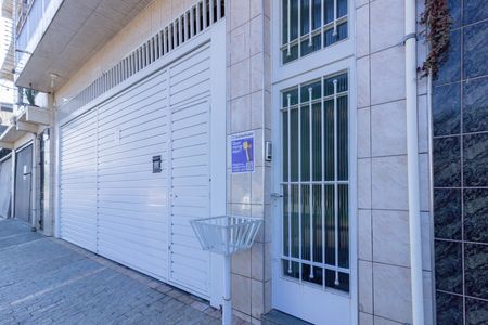 Casa à venda com 318m², 5 quartos e 6 vagas