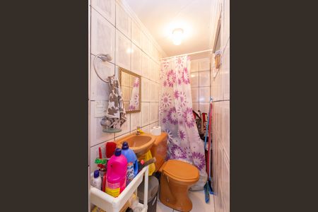 Casa à venda com 318m², 5 quartos e 6 vagas Casa à venda com 318m², 5 quartos e 6 vagasBanheiro Quintal dos Fundos