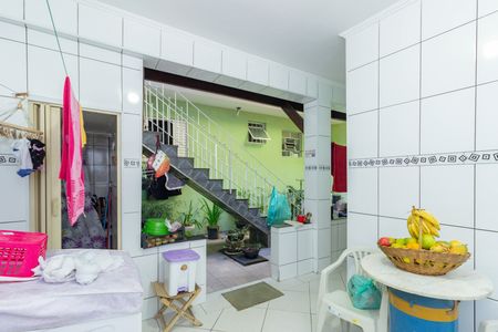 Casa à venda com 318m², 5 quartos e 6 vagas Casa à venda com 318m², 5 quartos e 6 vagasLavanderia