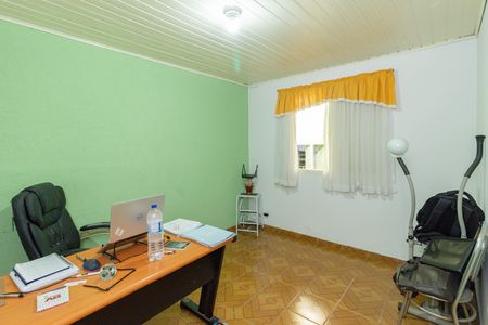 Casa à venda com 318m², 5 quartos e 6 vagas Casa à venda com 318m², 5 quartos e 6 vagasQuarto Casa 3