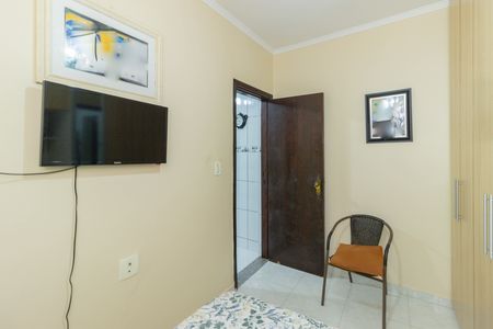 Casa à venda com 318m², 5 quartos e 6 vagas Casa à venda com 318m², 5 quartos e 6 vagasQuarto 3