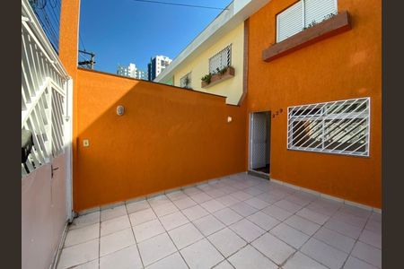 Casa para alugar com 68m², 2 quartos e 2 vagas Casa para alugar com 68m², 2 quartos e 2 vagasÁrea externa