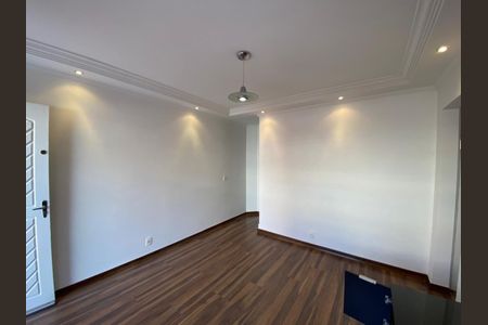 Sala de casa para alugar com 2 quartos, 68m² em Vila Rio Branco, São Paulo