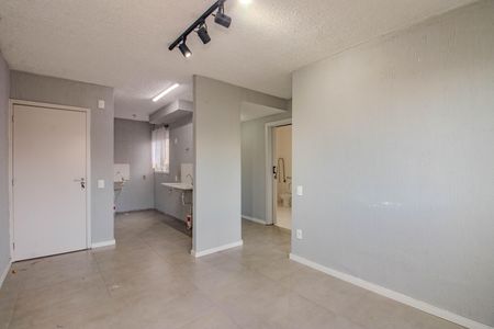 Sala de apartamento para alugar com 1 quarto, 43m² em Jardim Itu, Porto Alegre