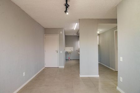 Sala de apartamento para alugar com 1 quarto, 43m² em Jardim Itu, Porto Alegre