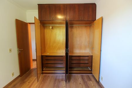 Apartamento para alugar com 67m², 3 quartos e 1 vaga Apartamento para alugar com 67m², 3 quartos e 1 vagaQuarto 2 - Armários